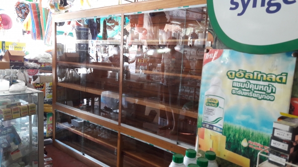 ตู้โชว์รับทำงานไม้ทุกชนิด