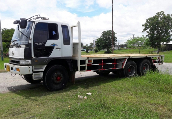 สิบล้อ2เพา ฮีโน่ FM3H195 พื้นเรียบ 2เพา ยาว6.50ม สภาพดีพร้อมใช้ ทะเบียนพร้อมโอน