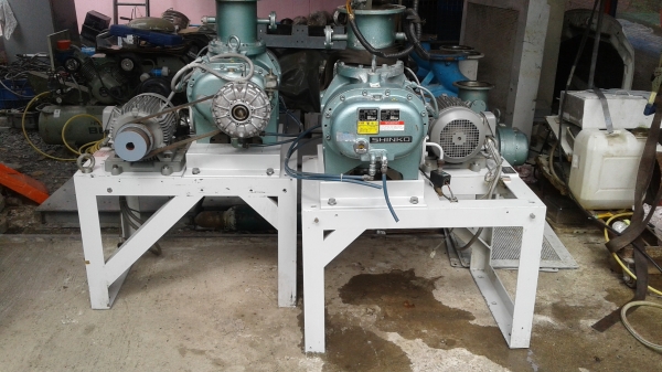 โบล์เวอร์ เครื่องเติมอากาศในบ่อกุ้ง เก่านอกสภาพ ดี