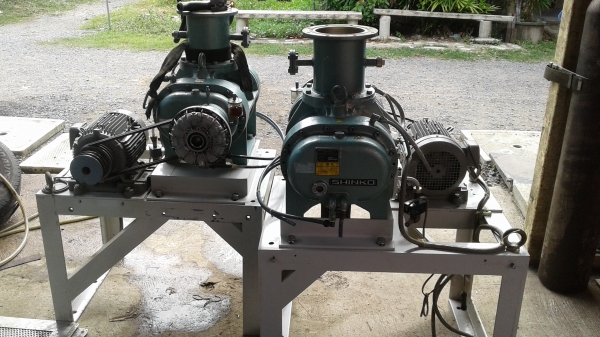 โบล์เวอร์ เครื่องเติมอากาศในบ่อกุ้ง เก่านอกสภาพ ดี