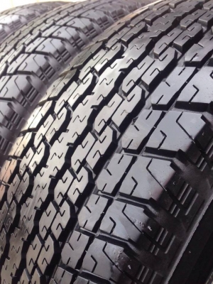 ยาง Bridgstone 255-65-17 ปี 15 ครบชุด 4 เส้น 7500 สภาพสวยๆไม่มีปะไม่บวมไม่กินข้างดอกยางเหลือเยอะเอาไปวิ่งกันใด้อีกยาวค่ะ ยาง Bridgstone 255-65-17 ปี 15 ครบชุด 4 เส้น 7500 สภาพสวยๆไม่มีปะไม่บวมไม่กินข้างดอกยางเหลือเยอะเอาไปวิ่งกันใด้อีกยาวค่ะ