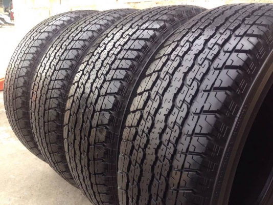 ยาง Bridgstone 255-65-17 ปี 15 ครบชุด 4 เส้น 7500 สภาพสวยๆไม่มีปะไม่บวมไม่กินข้างดอกยางเหลือเยอะเอาไปวิ่งกันใด้อีกยาวค่ะ