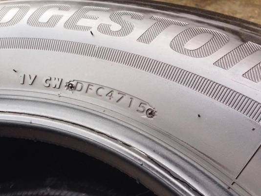 ยาง Bridgstone Ecopla ep850 255-65-17 ปี 15 ครบชุด 4 เส้น 5000 สภาพสวยๆไม่บวมไม่กินข้างดอกยางเหลือเยอะเอาไปวิ่งกันใด้อีกยาวค่ะ ยาง Bridgstone Ecopla ep850 255-65-17 ปี 15 ครบชุด 4 เส้น 5000 สภาพสวยๆไม่บวมไม่กินข้างดอกยางเหลือเยอะเอาไปวิ่งกันใด้อีกยาวค่ะ