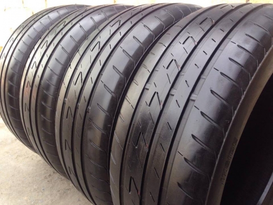 ยาง Bridgstone 215-55-17 ปี 15 ครบชุด 4 เส้น 4000 สภาพสวยๆไม่มีปะไม่บวมไม่กินข้าง ดอกยางเหลือเยอะเอาไปวิ่งกันใด้อีกยาวค่ะ