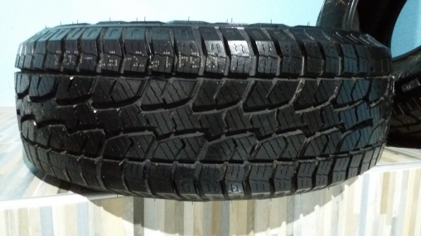 ขายยางA/T 265-70-17 ยางใหม่มีคู่เดียวครับคู่ละ5500