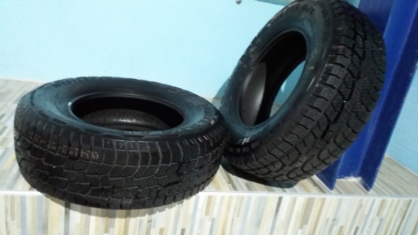 ขายยางA/T 265-70-17 ยางใหม่มีคู่เดียวครับคู่ละ5500