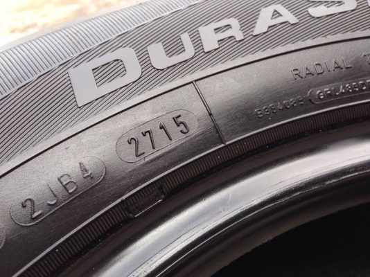 ยาง Good Year 215-70-15 ปี 15 2 เส้น 2000 สภาพสวยๆไม่มีปะไม่บวมไม่กินข้าง ดอกยางเหลือเยอะเอาไปวิ่งกันใด้อีกยาวค่ะ ยาง Good Year 215-70-15 ปี 15 2 เส้น 2000 สภาพสวยๆไม่มีปะไม่บวมไม่กินข้าง ดอกยางเหลือเยอะเอาไปวิ่งกันใด้อีกยาวค่ะ