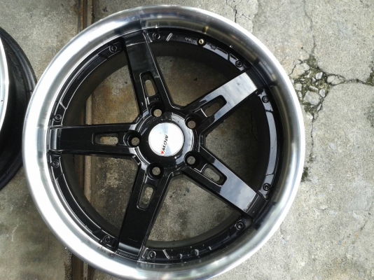 ขอบ17นิ้ว5รู114 สวยๆ 4 วง ราคา 7700 บาท ขอบ17นิ้ว5รู114 สวยๆ 4 วง ราคา 7700 บาท