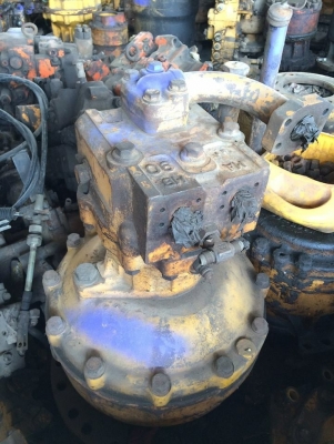 โป๊ะสวิง komatsu pc200-3 เก่า ราคา 50,000 บาท โป๊ะสวิง komatsu pc200-3 เก่า ราคา 50,000 บาท