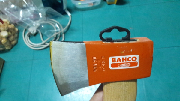 ขายขวานBAHCO ขนาด800กรัม งานเก่าเก็บ ขายขวานBAHCO ขนาด800กรัม งานเก่าเก็บ