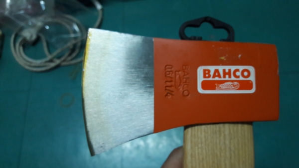 ขายขวานBAHCO ขนาด800กรัม งานเก่าเก็บ ขายขวานBAHCO ขนาด800กรัม งานเก่าเก็บ