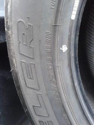 ขายยางใหม่ค้างปี 255/60/18 ขายยางใหม่ค้างปี 255/60/18