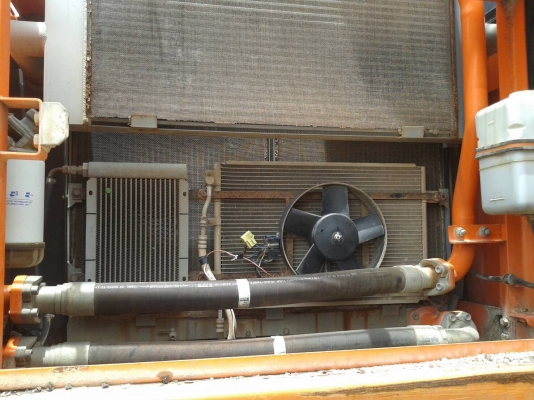 รถแบคโฮ DOOSAN. DX340LC. , ( รถทำงาน 12,xxx ชม. ) สนใจติดต่อ 081 - 6079515