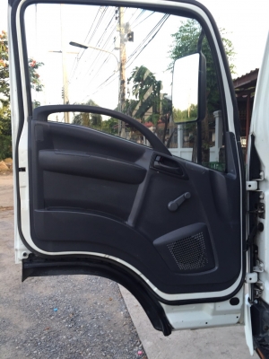 6ล้อISUZU NQR175หัวตึก ยูโร3จดปี54กระบะคาร์โก้พร้อมคอกเหล็กยาว5.50เมตร