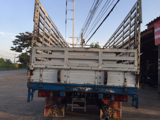 6ล้อISUZU NQR175หัวตึก ยูโร3จดปี54กระบะคาร์โก้พร้อมคอกเหล็กยาว5.50เมตร