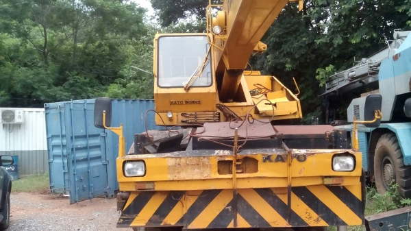 ต้องการขายรถเครน KATO รุ่น KR25H3L