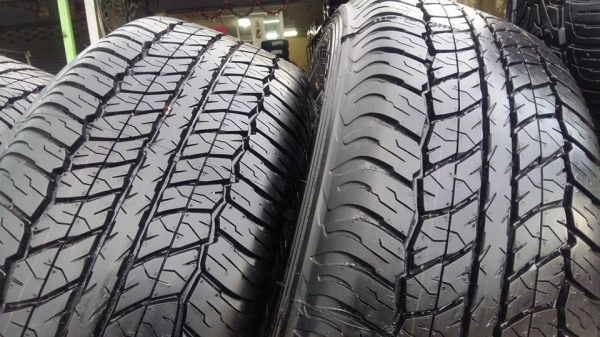 ขายล้อแม็กป้ายแดง mitsu pajero สีเงิน 18" ยางปี16 สนใจติดต่อ ตาเล็ก ล้อและยางครับ 081-3747940 ขายล้อแม็กป้ายแดง mitsu pajero สีเงิน 18" ยางปี16 สนใจติดต่อ ตาเล็ก ล้อและยางครับ 081-3747940