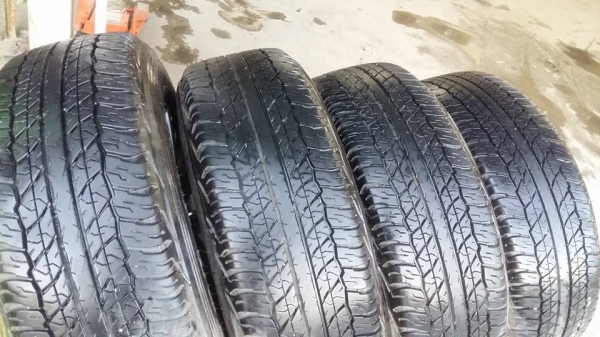 ขายล้อแม็ก triton plus 17" ยางปี15  สนใจติดต่อ ตาเล็ก ล้อและยางครับ 081-3747940