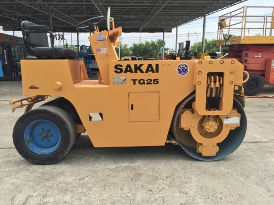 ขายรถบดSAKAIรุ่นTG25นำเข้าญี่ปุ่นไม่เคยใช้งานในไทยมีเอกสารพร้อม สภาพดีพร้อมใช้งาน มีให้เลือกหลายคันห