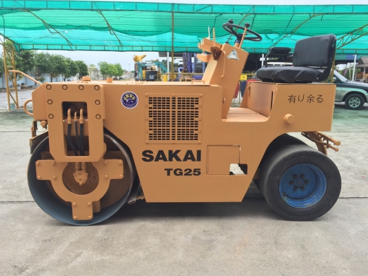 ขายรถบดSAKAIรุ่นTG25นำเข้าญี่ปุ่นไม่เคยใช้งานในไทยมีเอกสารพร้อม สภาพดีพร้อมใช้งาน มีให้เลือกหลายคันห