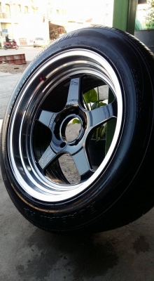 ขายล้อแม็ก cosmis xt-005r by Kiki 20" ยางปี14 สนใจติดต่อ ตาเล็ก ล้อและยางครับ 081-3747940