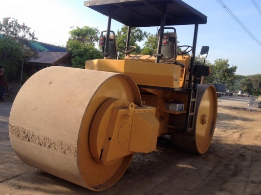 ขายรถบดสามล้อเหล็ก SAKAI R1 ขนาด 10 ตัน เครื่อง EC100 รถพร้อมใช้งาน เอกสารซื้อขาย