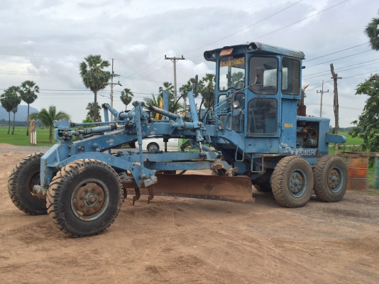 ขายรถเกรด ขนาดกลาง  เล่มทะเบียน