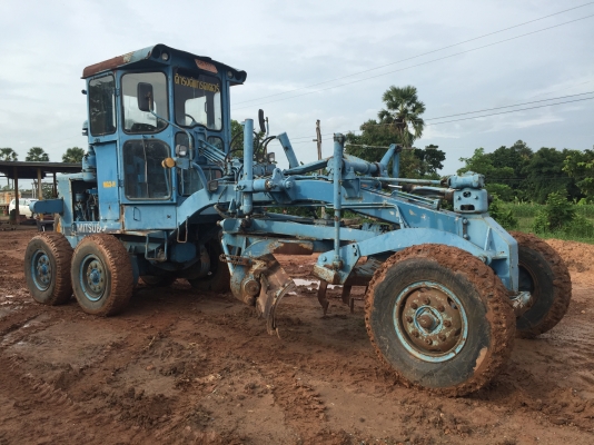 ขายรถเกรด ขนาดกลาง  เล่มทะเบียน