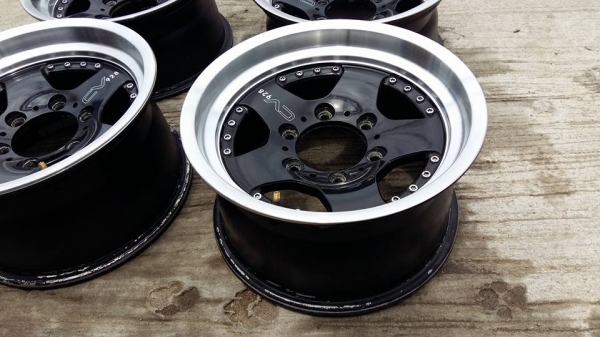 ขายล้อแม็กมือ2 bridgestone cv-928 15"  สนใจติดต่อ ตาเล็ก ล้อและยางครับ 081-3747940