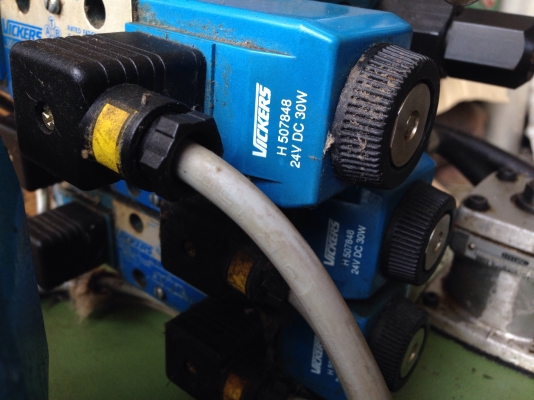 ขายปั้มน้ำมันไฮโดรลิค G.maier 4HP. 380V made in Germany พร้อมวาล์วคอนโทรล Vickers 24VDC 3ชุด อุปกรณ์ครบ สภาพสวยมาก พร้อมใช้งาน ขายปั้มน้ำมันไฮโดรลิค G.maier 4HP. 380V made in Germany พร้อมวาล์วคอนโทรล Vickers 24VDC 3ชุด อุปกรณ์ครบ สภาพสวยมาก พร้อมใช้งาน