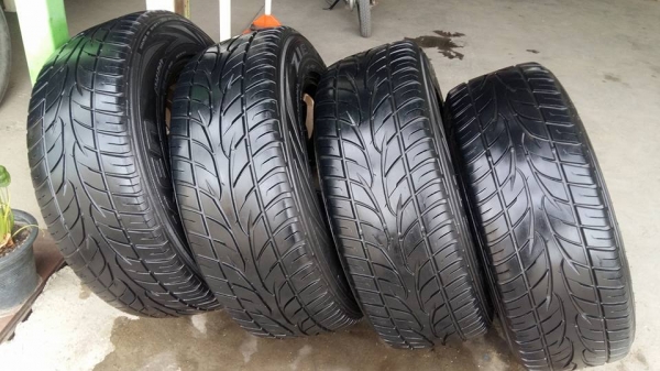 ขายล้อแม็กมือ2 te37suv 18" ยางปี14 สนใจติดต่อ ตาเล็ก ล้อและยางครับ 081-3747940