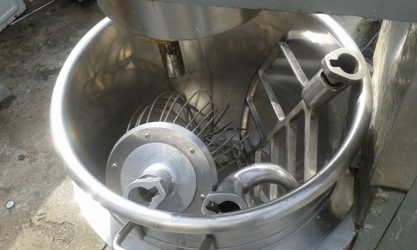 เครื่องตีแป้ง ตีไข่ ตีครีม ผสมอาหาร