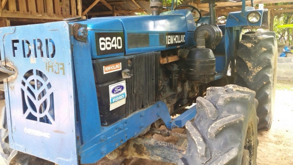 ขายรถไถ ฟอร์ด 6640 สองเพลา คานหน้า คาลาโล่