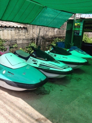 ขายเจ็ตสกีเก่าญี่ปุ่น ขายเหมา4ลำ kawasaki750 yamaha 650 ขายเจ็ตสกีเก่าญี่ปุ่น ขายเหมา4ลำ kawasaki750 yamaha 650