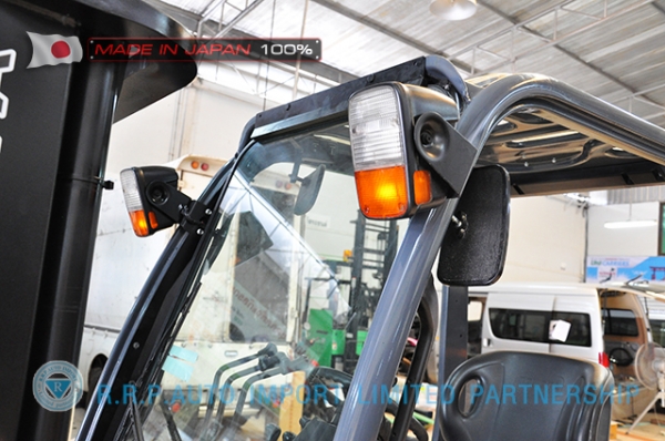 ขายรถโฟล์คลิฟท์มือสอง TOYOTA รุ่น 8FD30-31493 ราคา 595,000 บาท  นำเข้าจากประเทศญี่ปุ่น 100\% ไม่เคยใช้งานในไทย