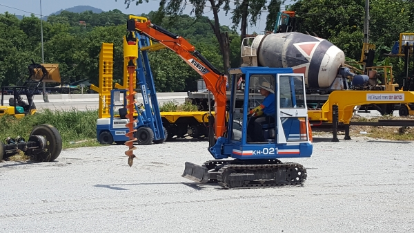 ขายรถเจาะ0815667535