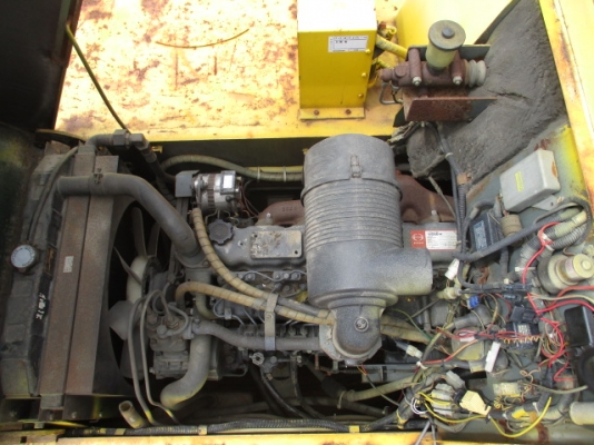 ขายรถบดล้อยาง RT200WT Year 1995 ห้องเก๋ง สภาพพร้อมใช้ นำเข้าจากญี่ปุ่น ติดต่อ อำพล 090-9694506/ 080-3031241