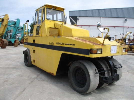 ขายรถบดล้อยาง RT200WT Year 1995 ห้องเก๋ง สภาพพร้อมใช้ นำเข้าจากญี่ปุ่น ติดต่อ อำพล 090-9694506/ 080-3031241