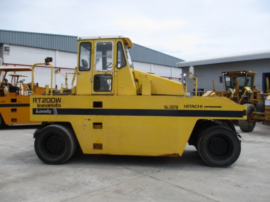 ขายรถบดล้อยาง RT200WT Year 1995 ห้องเก๋ง สภาพพร้อมใช้ นำเข้าจากญี่ปุ่น ติดต่อ อำพล 090-9694506/ 080-3031241