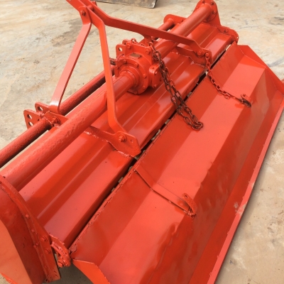 28800บาทครับ โรตารี่้ตราช้าง 2เมตร ถูกๆสำหรับรถไถใหญ่ พร้อมใช้งาน มีตัวเดียวครับ