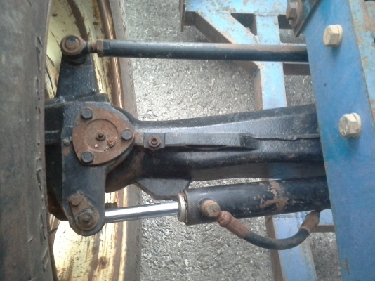 ขายนิวฮอแลน TT 75 เอกสารเล่มทะเบืยนสองเพาสภาพสวยพร้อมใช้