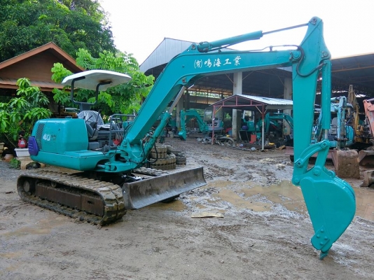ยอดนิยมKOMATSU 40-7 ขนาดPC-40<มีVDOให้ชม>รถเก่านอกแท้มีเอกสารใบอินวอย☎️ติดต่อ 085-5632278 (ราคาต่อรองได้)