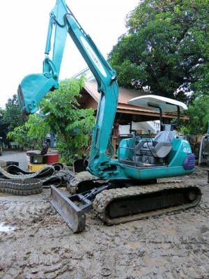 ยอดนิยมKOMATSU 40-7 ขนาดPC-40<มีVDOให้ชม>รถเก่านอกแท้มีเอกสารใบอินวอย☎️ติดต่อ 085-5632278 (ราคาต่อรองได้)