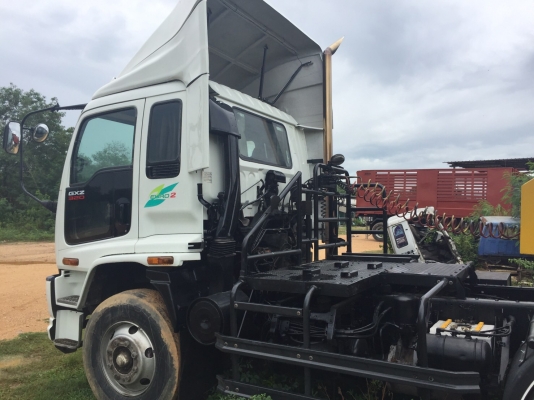 10ล้อหัวลาก320แรงและหางพื้นเรียบ3คานน... ปี50..รถสภาพดี ยางสวย หัวขาย1.25ล้าน หางขาย3.2แสน..