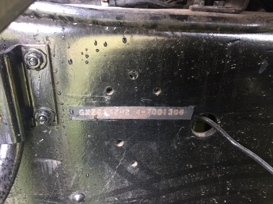 10ล้อหัวลาก320แรงและหางพื้นเรียบ3คานน... ปี50..รถสภาพดี ยางสวย หัวขาย1.25ล้าน หางขาย3.2แสน..