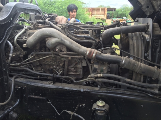 10ล้อหัวลาก320แรงและหางพื้นเรียบ3คานน... ปี50..รถสภาพดี ยางสวย หัวขาย1.25ล้าน หางขาย3.2แสน..