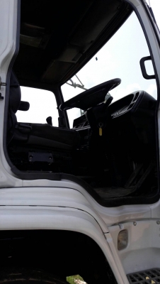 10ล้อหัวลาก320แรงและหางพื้นเรียบ3คานน... ปี50..รถสภาพดี ยางสวย หัวขาย1.25ล้าน หางขาย3.2แสน..