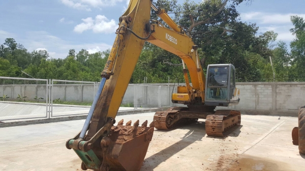 ขาย แบคโฮ KOBELCO SK200 MARK 3 รถพร้อมใช้งาน เอกสารเล่มทะเบียนครบ ขาย แบคโฮ KOBELCO SK200 MARK 3 รถพร้อมใช้งาน เอกสารเล่มทะเบียนครบ