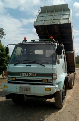 สิบล้อ อีซูชุ ร็อค FVZ32M195นางฟ้า สภาพดีสวยเดิมๆพร้อมใช้ ทะเบียนพร้อมโอน