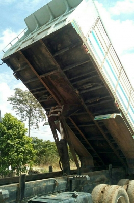 สิบล้อ อีซูชุ ร็อค FVZ32M195นางฟ้า สภาพดีสวยเดิมๆพร้อมใช้ ทะเบียนพร้อมโอน